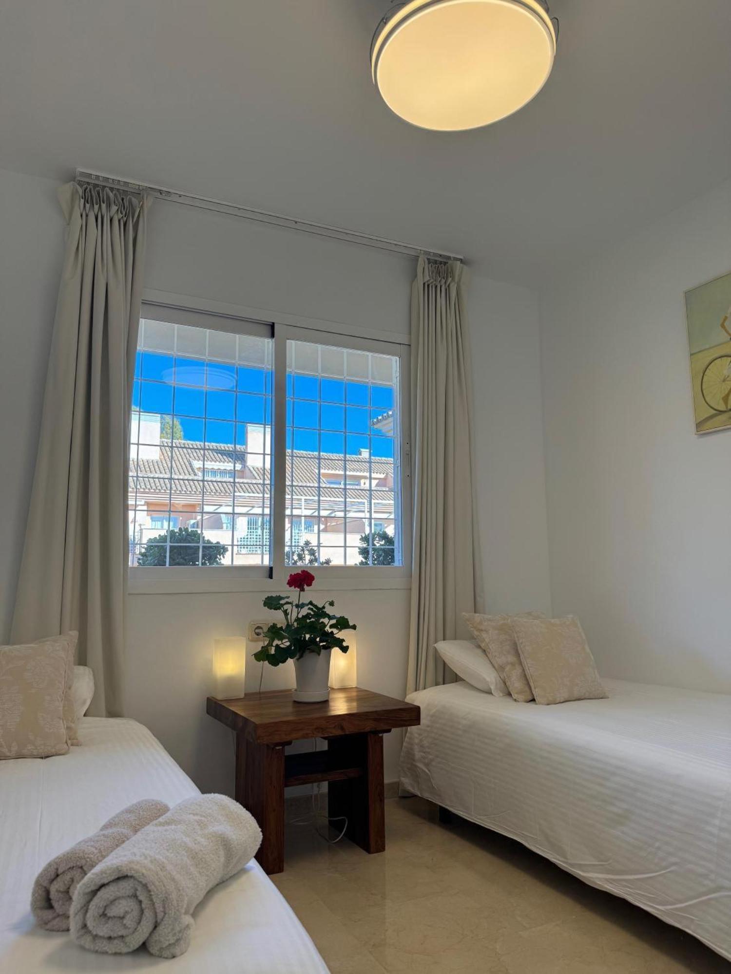 Piso-Lechuza Elviria Marbella 2 Appartement Buitenkant foto