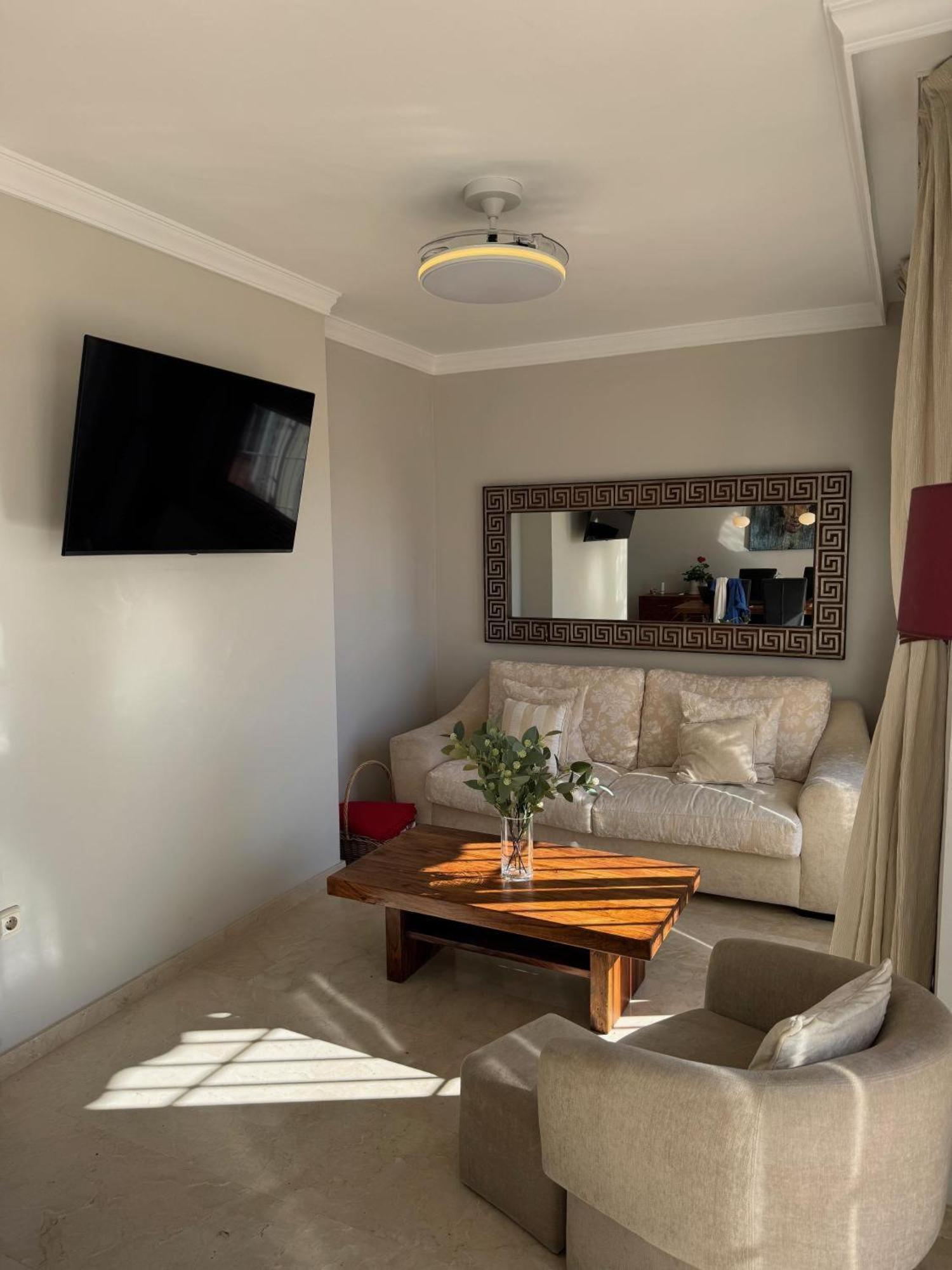 Piso-Lechuza Elviria Marbella 2 Appartement Buitenkant foto