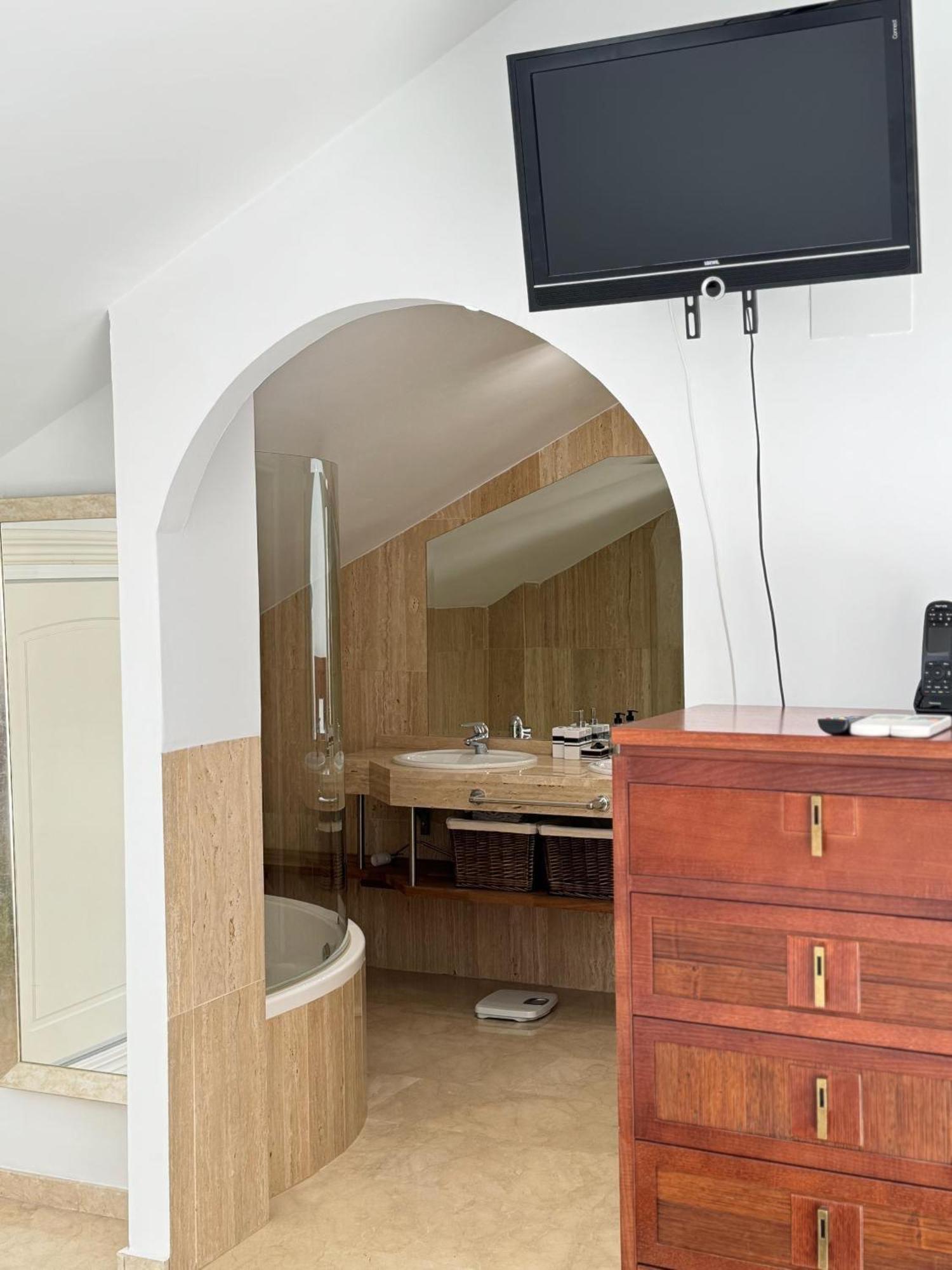 Piso-Lechuza Elviria Marbella 2 Appartement Buitenkant foto