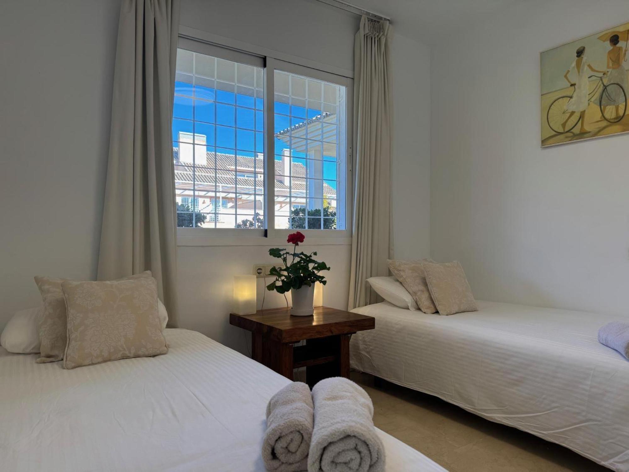 Piso-Lechuza Elviria Marbella 2 Appartement Buitenkant foto