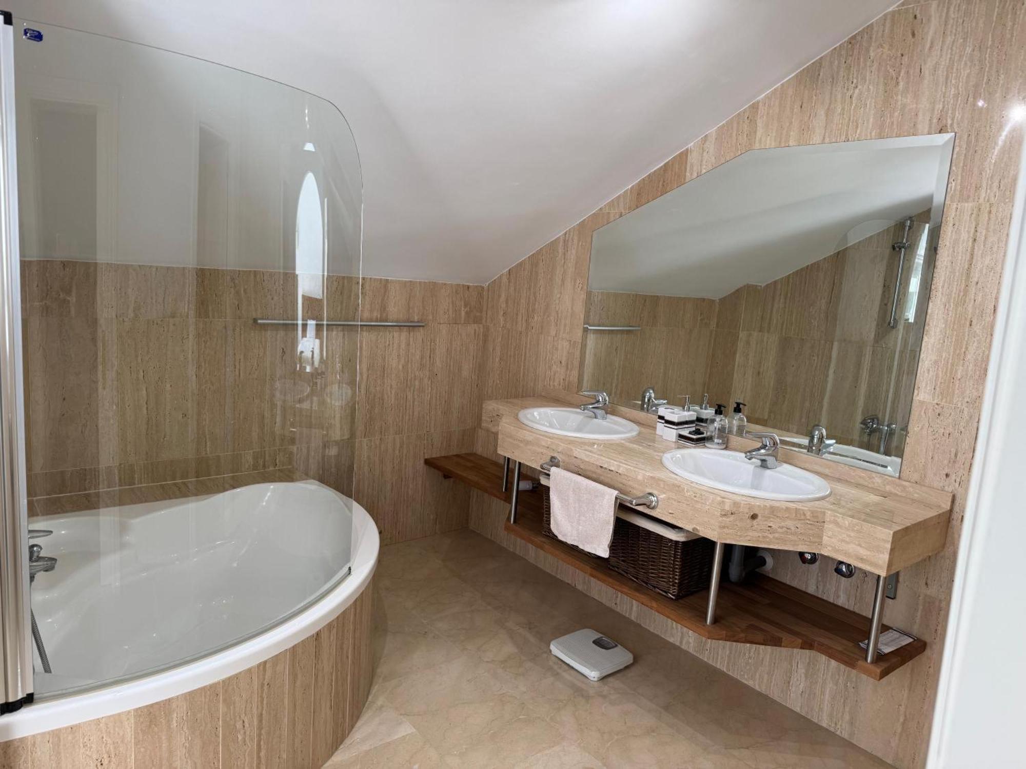 Piso-Lechuza Elviria Marbella 2 Appartement Buitenkant foto